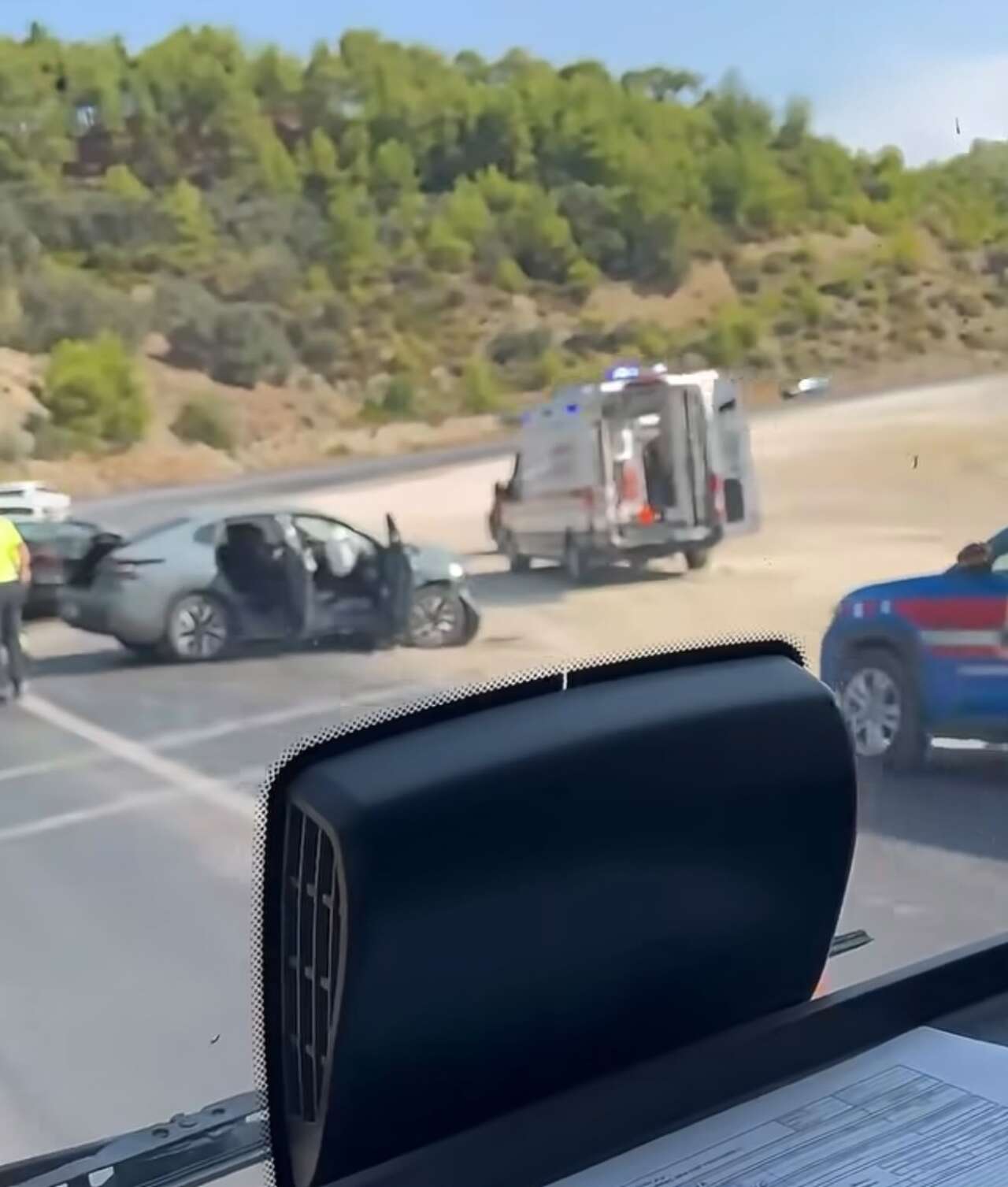 Muğla’da Hatalı Sollamada Kaza: 5 Yaralı, 2’si Ağır 2